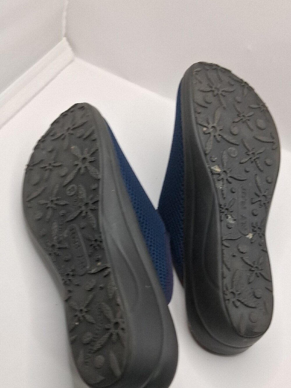 Women's Navy Mesh Slip-On Clogs - Picture 7 of 8